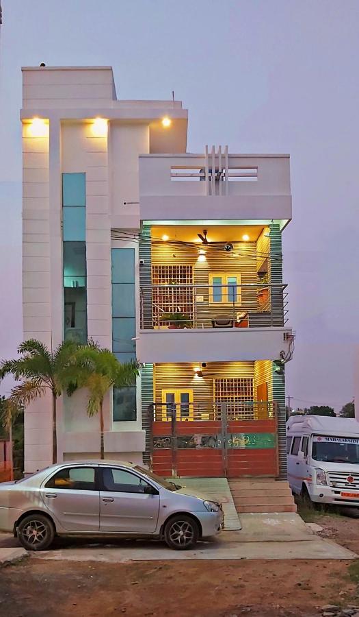 Mahalakshmi Homestay *